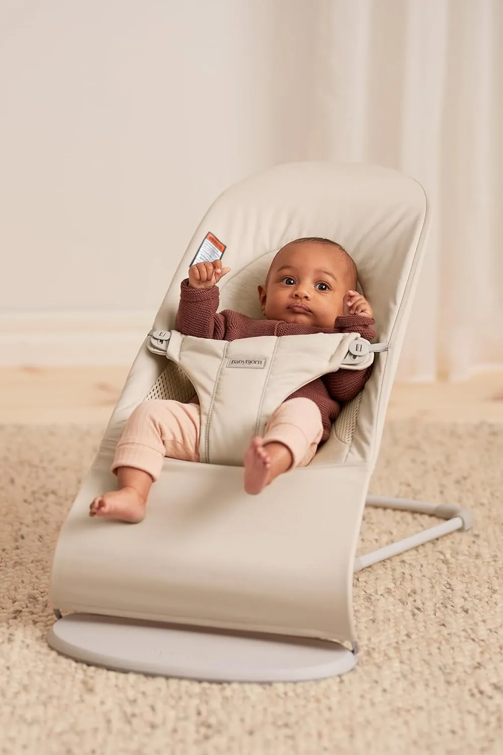 BabyBjörn Bouncer Balance Soft, Light Beige, Woven/Jersey, Tri-Fabric | 2-in-1 Adjustable Baby Bouncer Seat and Toddler Chair, Newborn to Toddler (8-29 lbs), 4 Positions, Lightweight & Portable