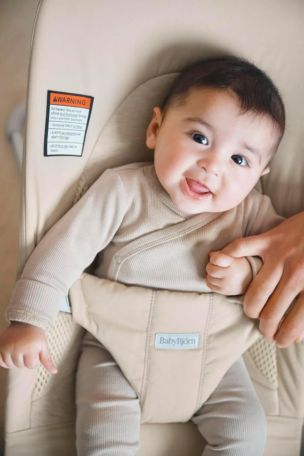 BabyBjörn Bouncer Balance Soft, Light Beige, Woven/Jersey, Tri-Fabric | 2-in-1 Adjustable Baby Bouncer Seat and Toddler Chair, Newborn to Toddler (8-29 lbs), 4 Positions, Lightweight & Portable