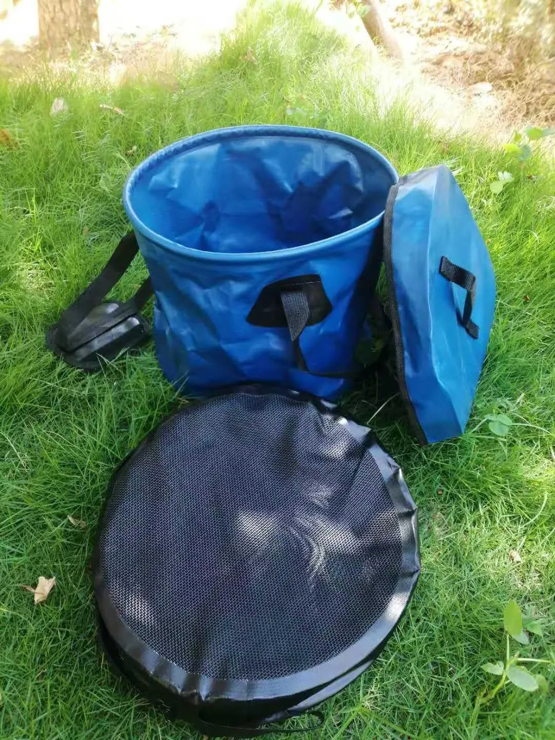 BANCHELLE Collapsible Camping Bucket with Lid 5 Gallon for Traveling Fishing Gardening