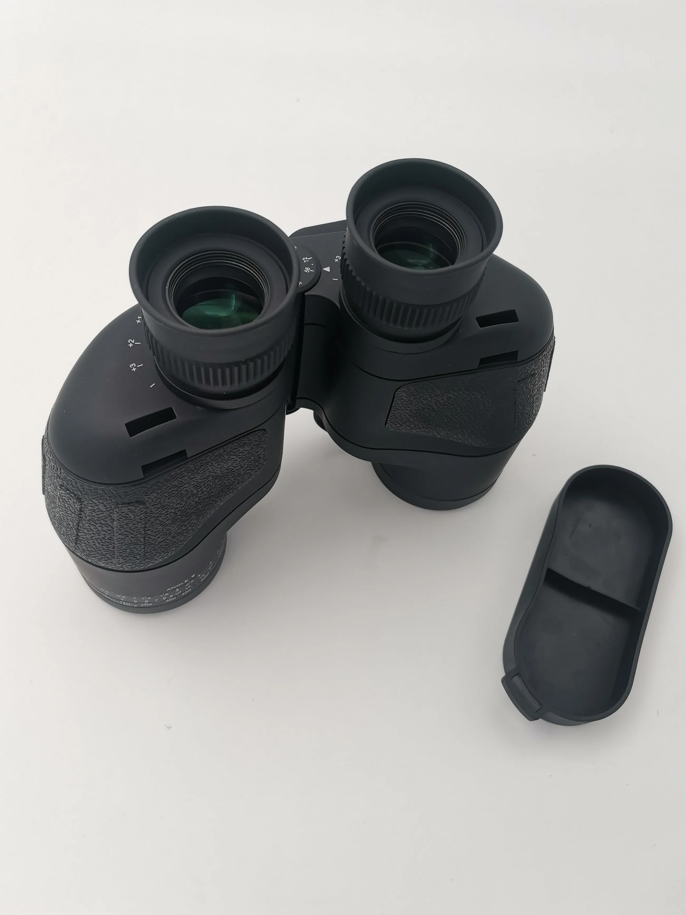 Binocular Auto Focus with Compass