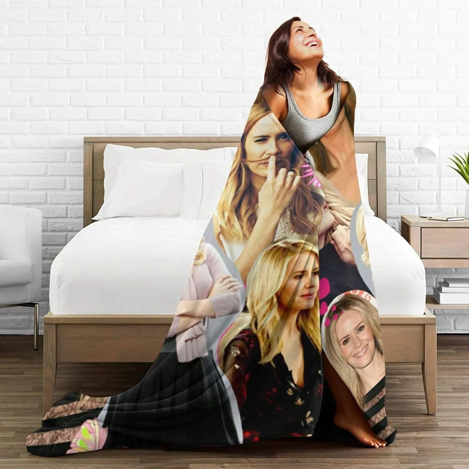 Blanket Sarah Paulson Soft and Warm Lightweight Fluffy Throws Blankets Gift for Beach Yoga Bedroom Living Room Decoration Sofa Camping Trip Dorm Decor All Season