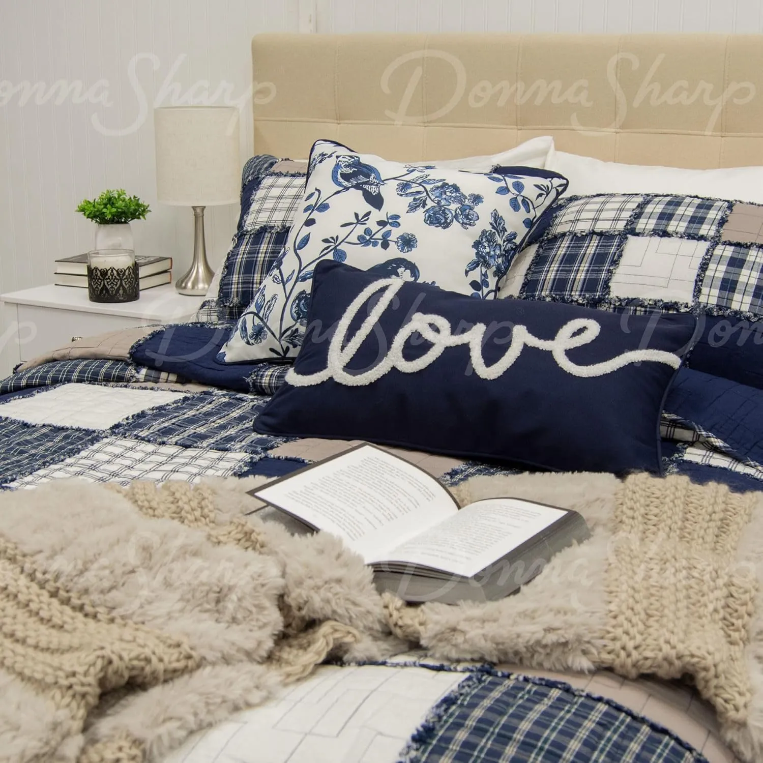 Donna Sharp 2-Piece Checkerboard Indigo Love Bird Decorative Throw Pillow Set - Pillows for Couch, Sofa, Beds, and Chairs - Includes 18" x 18" Square & 12" x 22" Rectangular Pillows