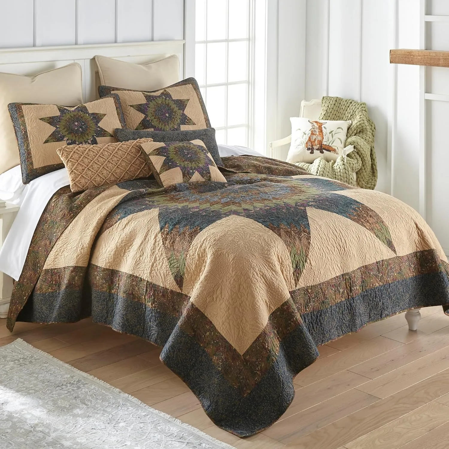 Donna Sharp Full/Queen Bedding Set - 3 Piece - Forest Star Cotton Lodge Quilt Set with Full/Queen Quilt and Two Standard Pillow Shams - Fits Queen Size and Full Size Beds - Machine Washable