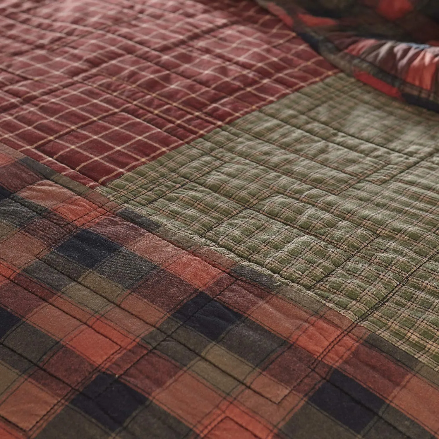 Donna Sharp King Bedding Set - 3 Piece - Woodland Square Cotton Lodge Quilt Set with King Quilt and Two King Pillow Shams - Machine Washable
