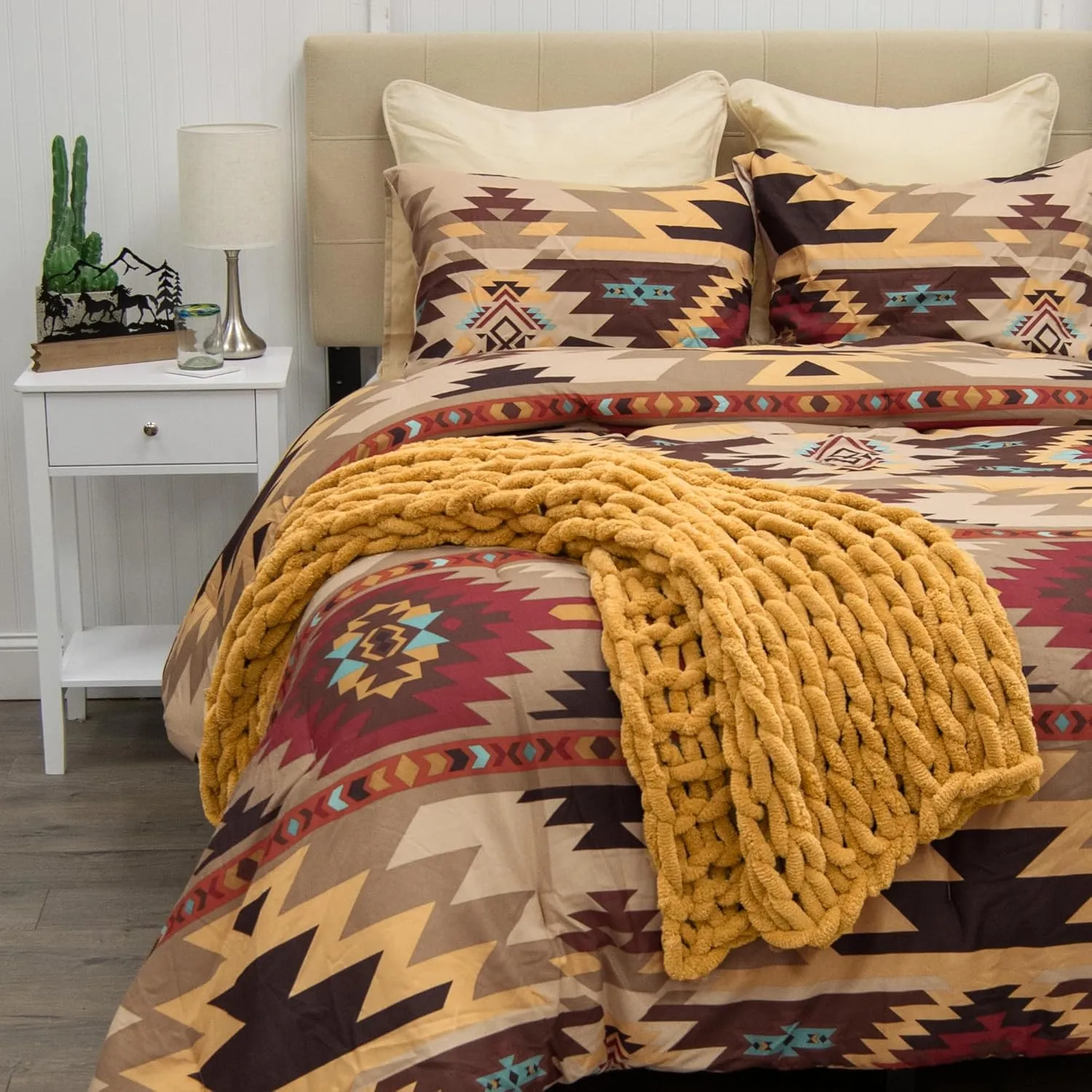 Donna Sharp Sand Dune Comforter Bedding Set - 3-Piece King Size Reversible Comforter Set - Includes 1 Plush Comforter and 2 Pillowcases - Machine Washable