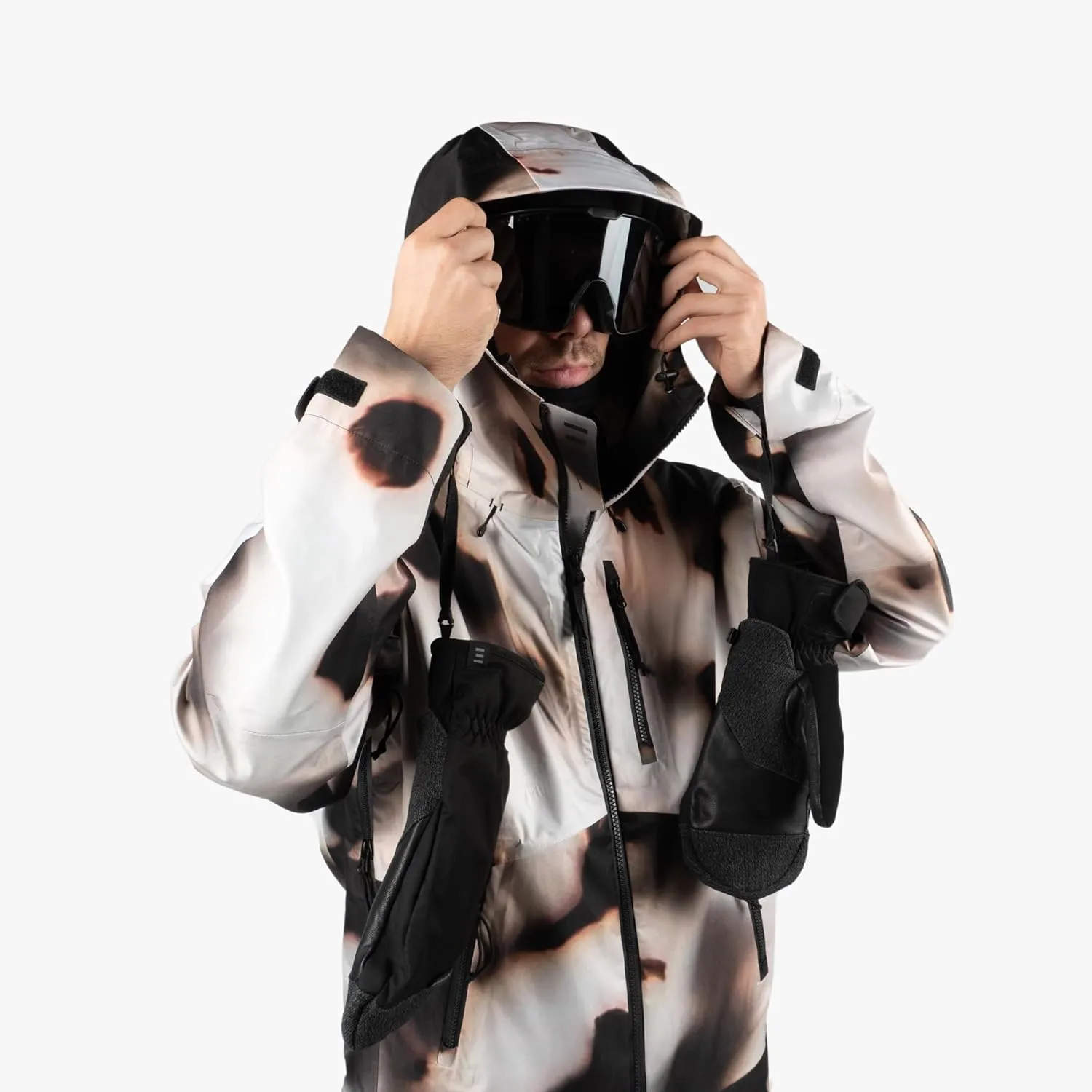 Endeavor 3L Shelter Snowboard and Ski One Piece
