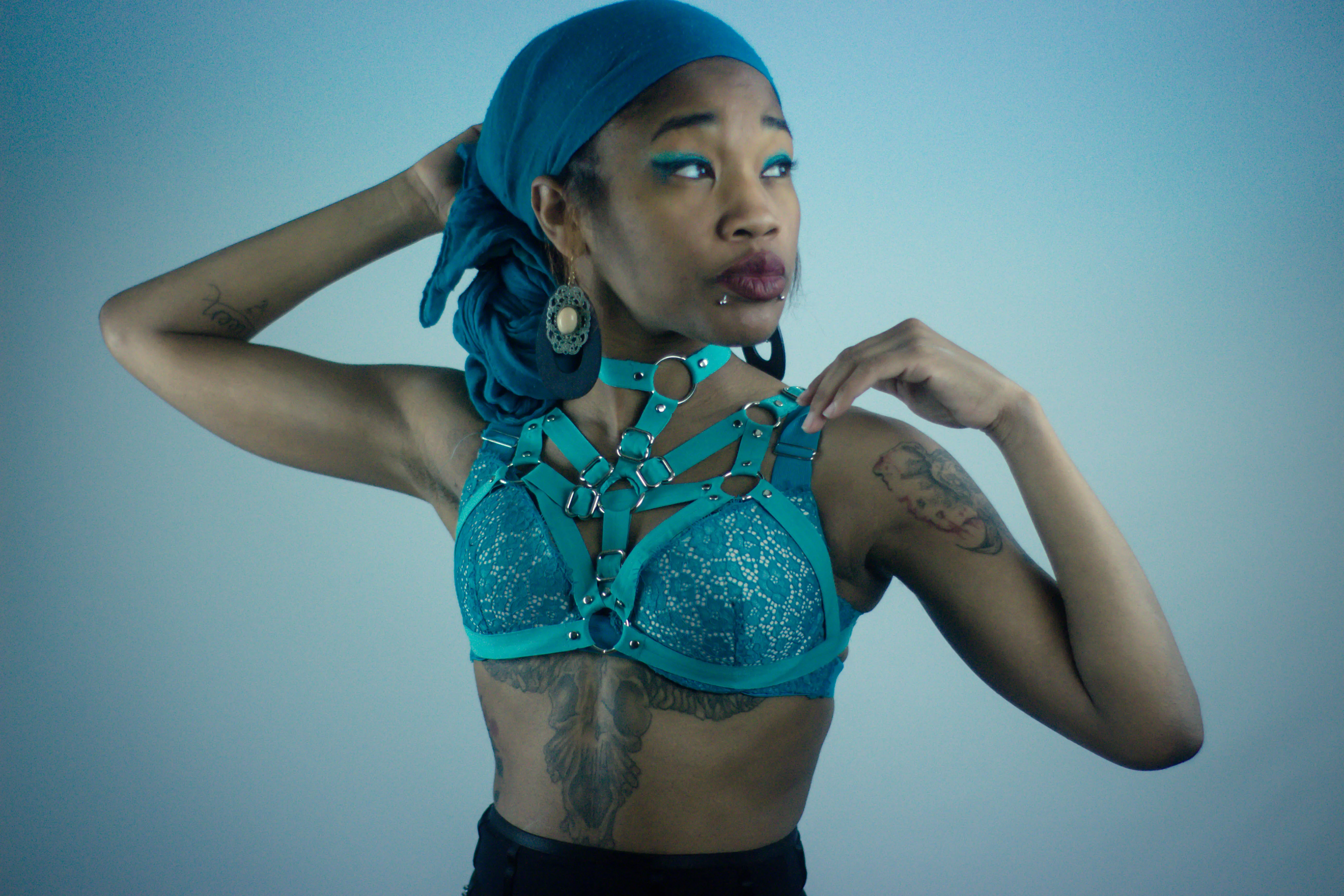 Valentina adjustable harness