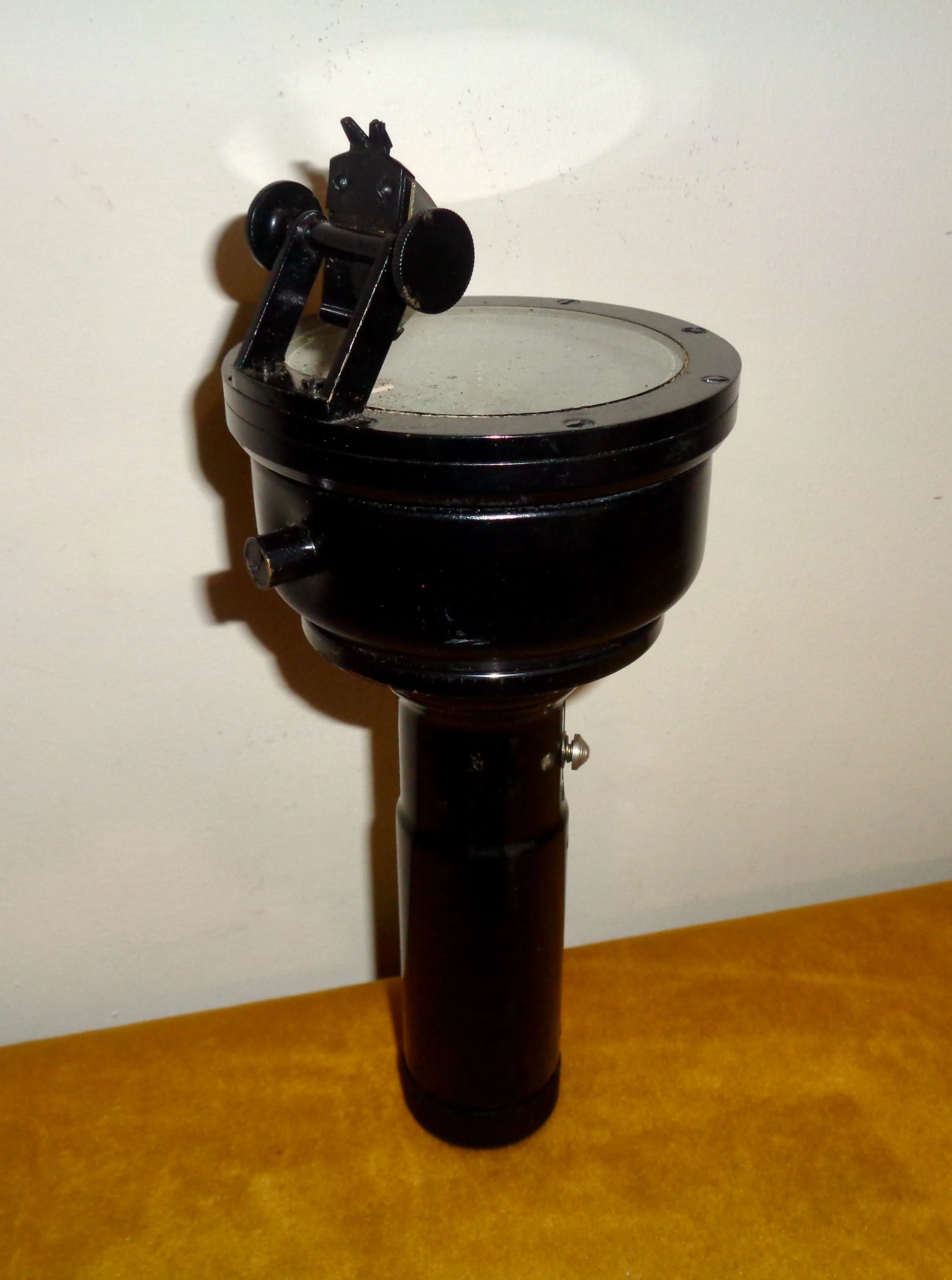 WW2 Type 06A Air Ministry RAF Hand Bearing Compass. New Old Stock